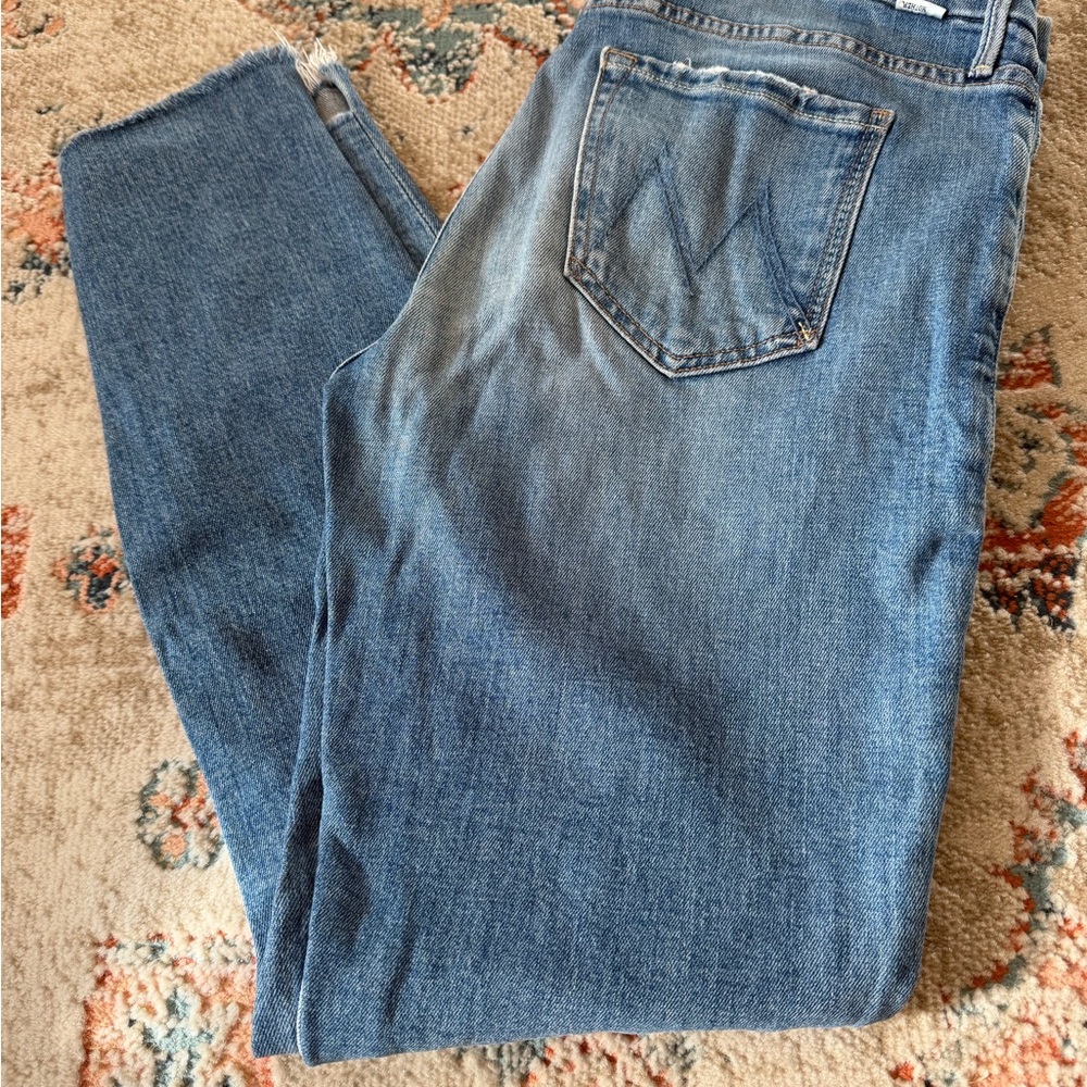 MOTHER The Looker Ankle Step Fray Size 28